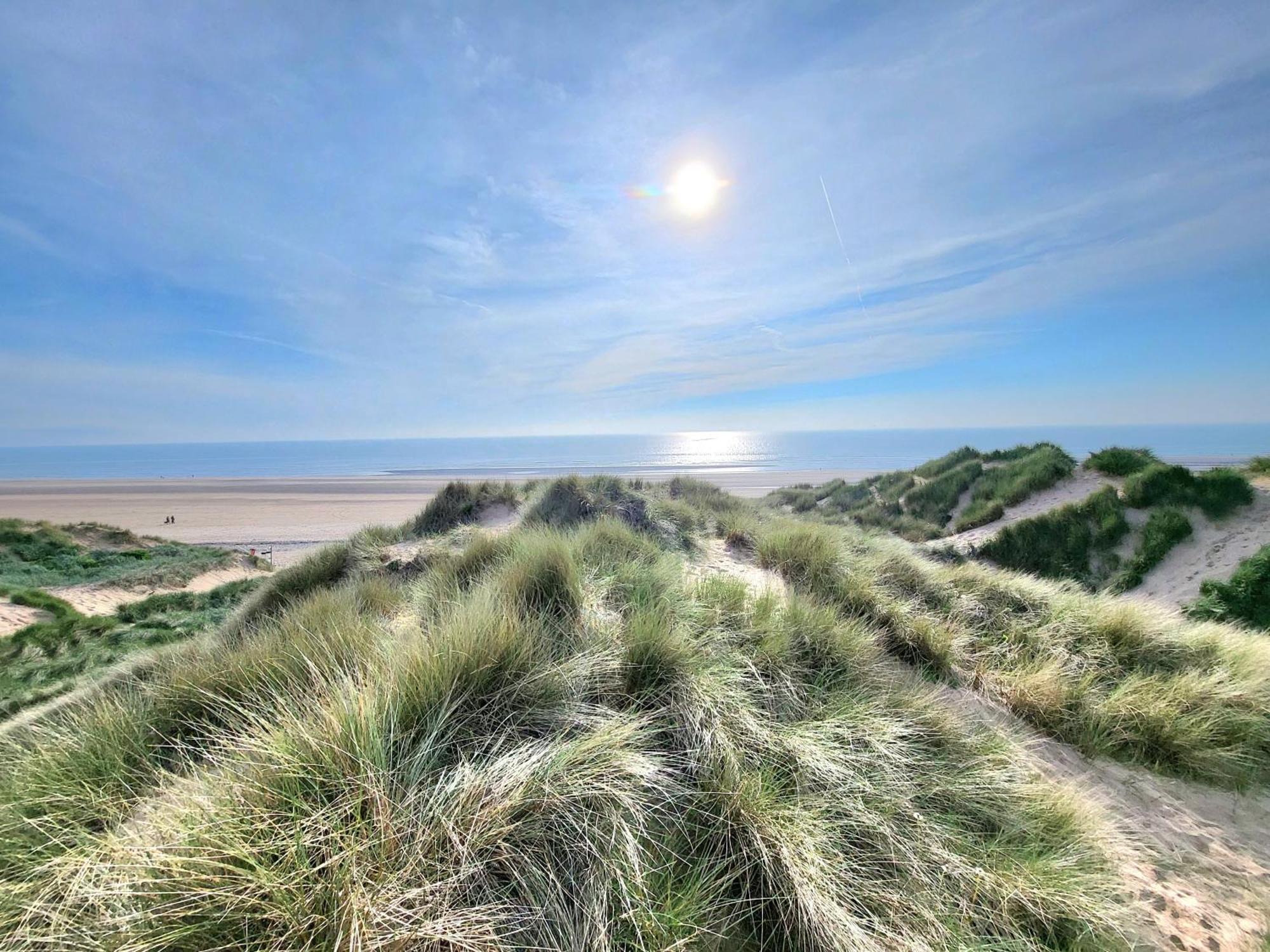 Seaside Beach Themed Home With Garden And Driveway Lytham St Annes Extérieur photo