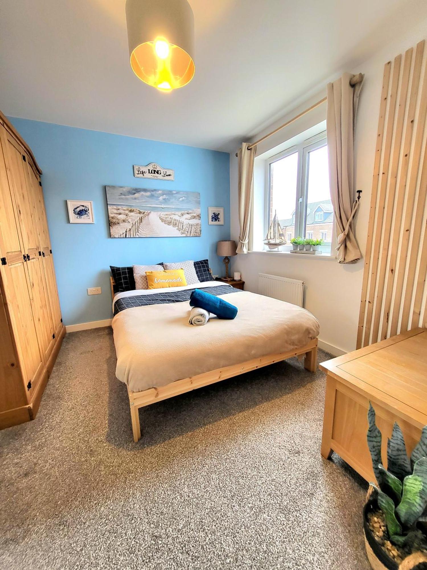 Seaside Beach Themed Home With Garden And Driveway Lytham St Annes Extérieur photo