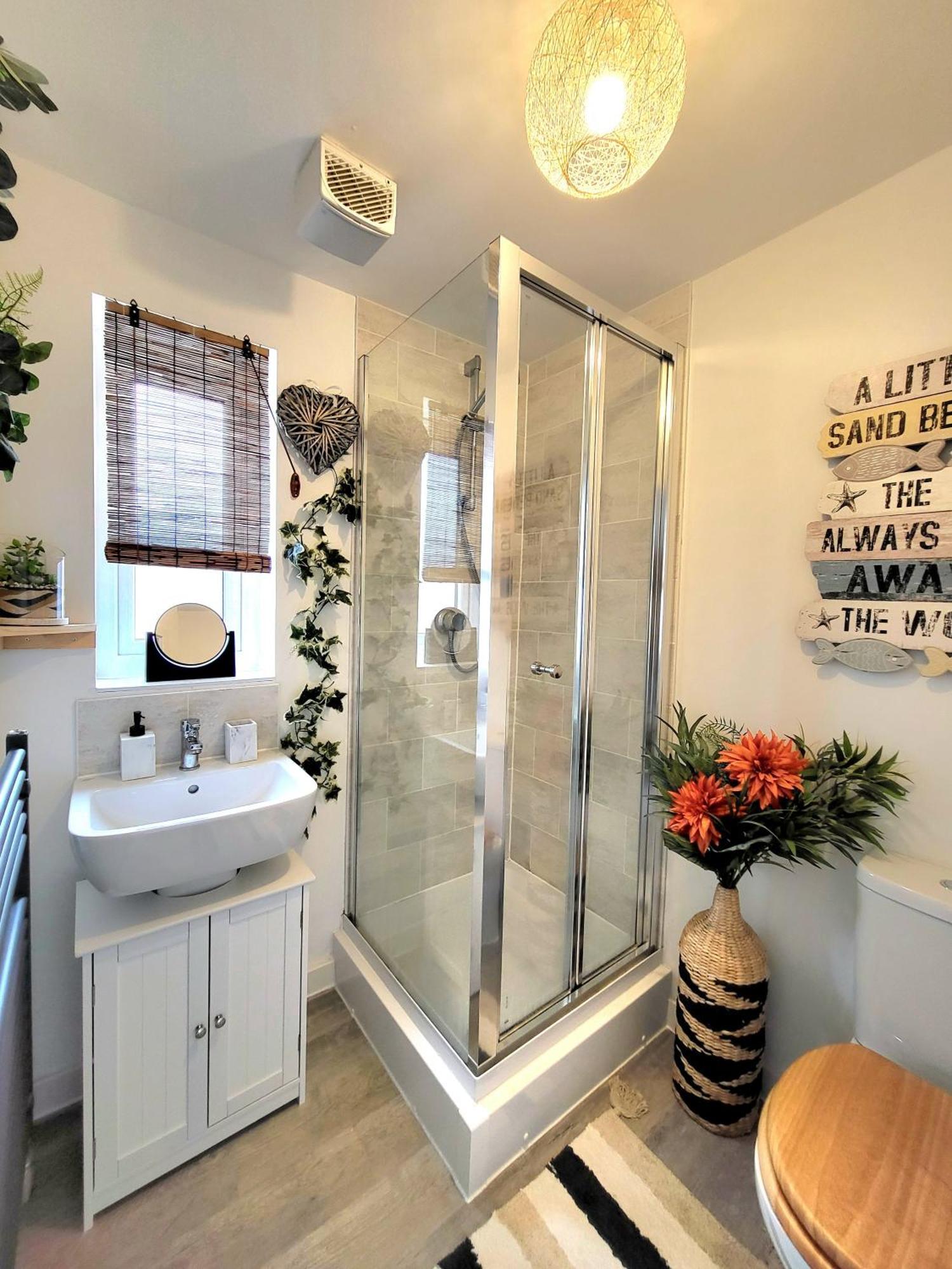Seaside Beach Themed Home With Garden And Driveway Lytham St Annes Extérieur photo